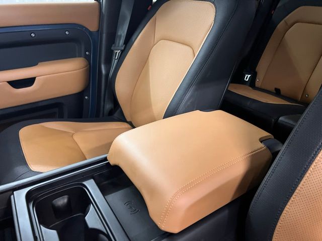 2024 Land Rover Defender 110 X-Dynamic SE photo 22