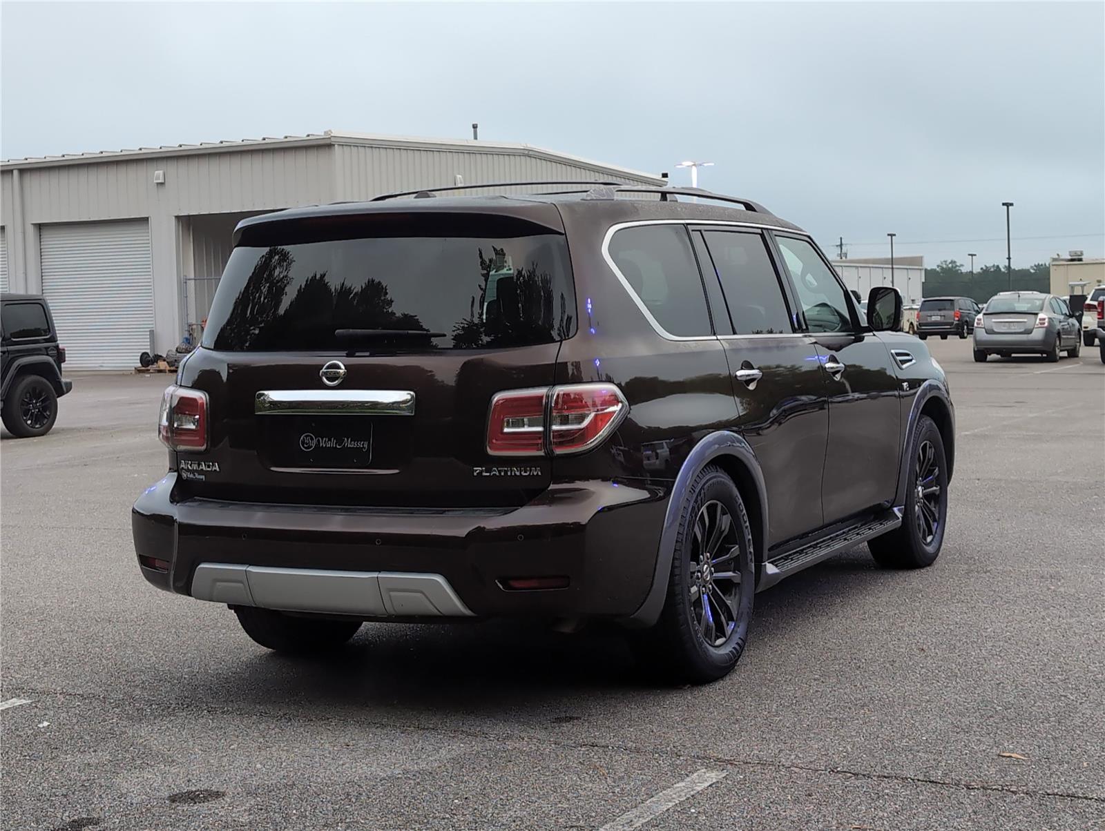 2018 Nissan Armada Platinum photo 4