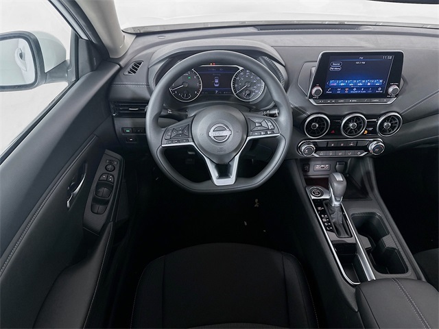 2025 Nissan Sentra SV photo 19