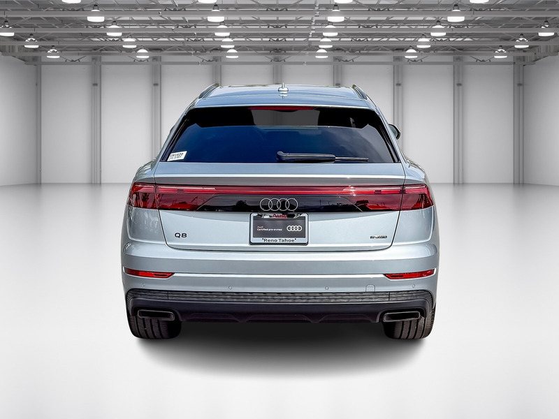 2025 Audi Q8 55 Premium photo 4