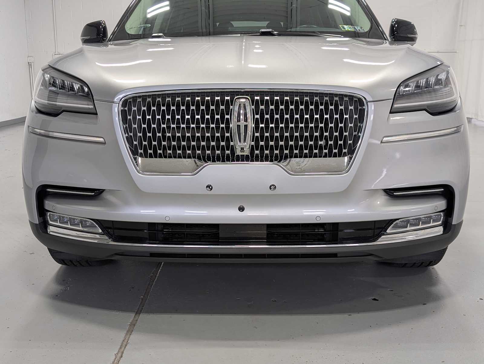 2020 Lincoln Aviator Reserve photo 2
