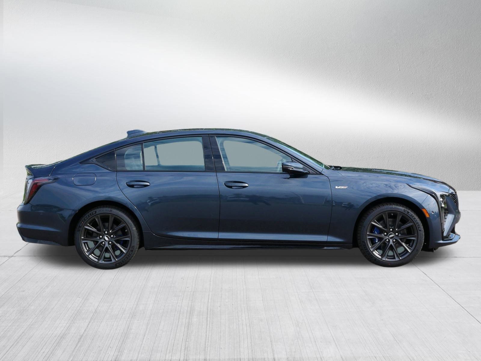 2026 Cadillac CT5 V photo 5