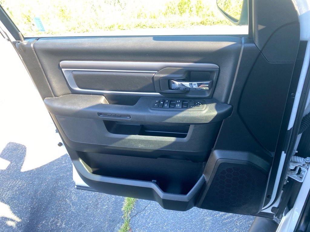 2022 Ram 1500 Classic Warlock photo 18