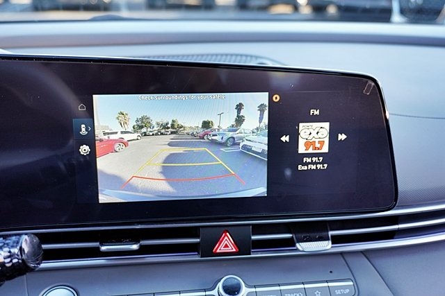 2024 Hyundai Elantra SEL photo 25