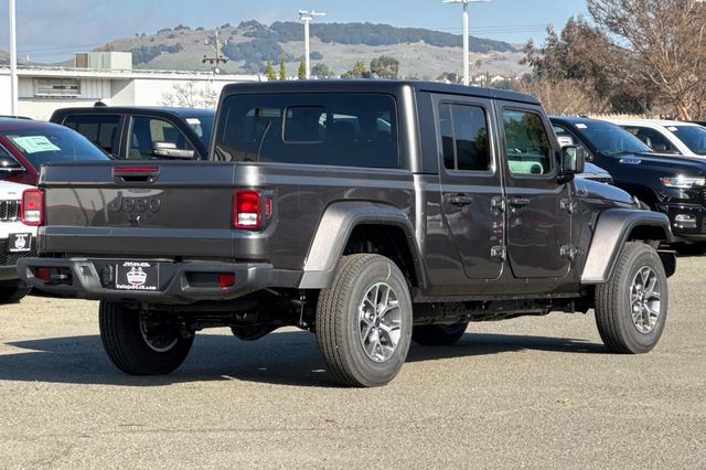 2025 Jeep Gladiator Sport photo 4