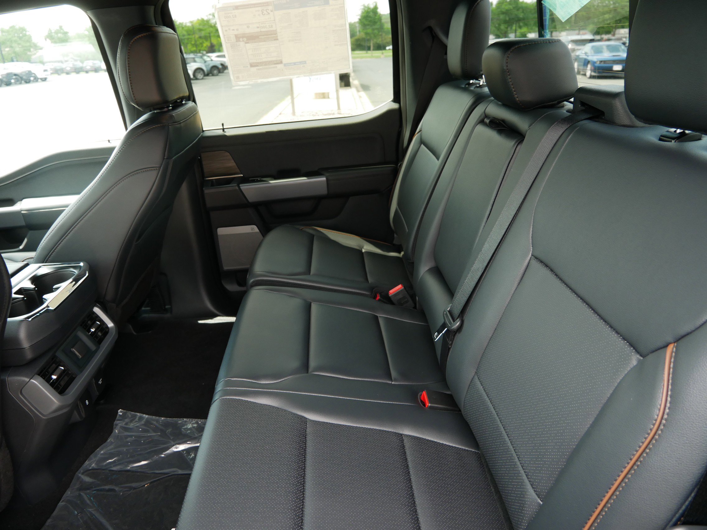 2025 Ford F-150 Lariat photo 11