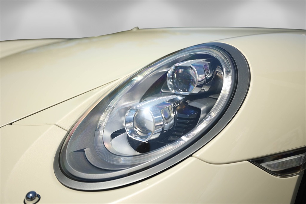 2014 Porsche 911 Anniversary Edition photo 10