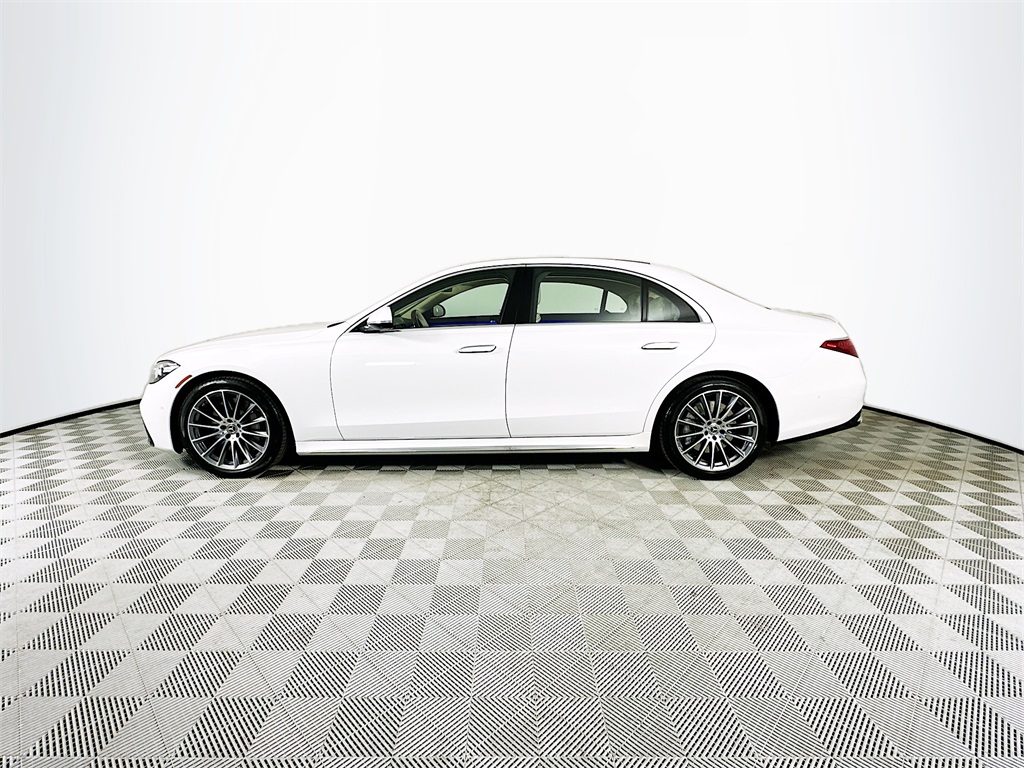 2026 Mercedes Benz S 580 4MATIC photo 4