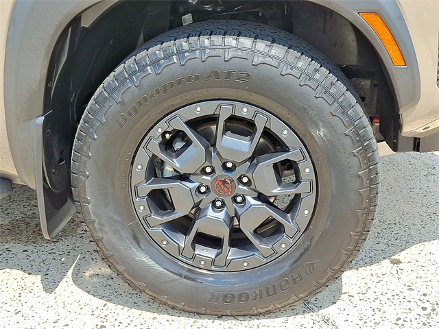 2023 Nissan Frontier PRO-4X photo 7