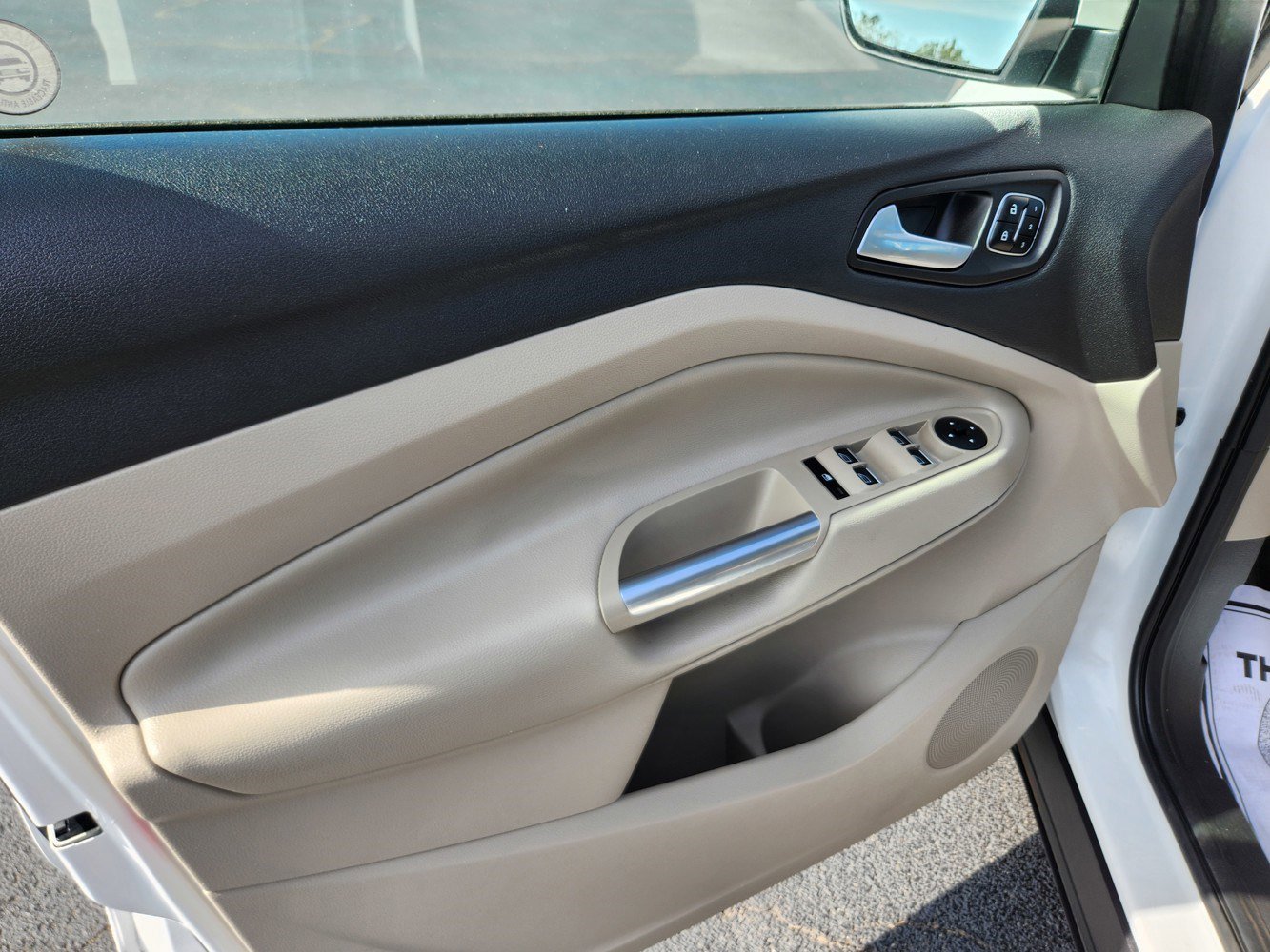 2017 Ford Escape Titanium photo 36