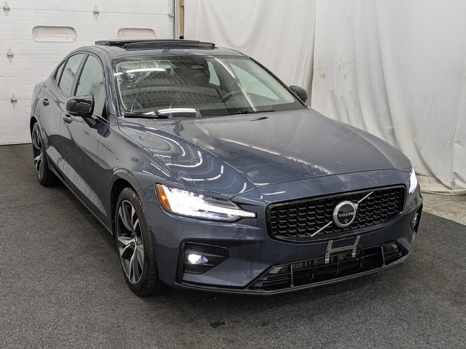 2024 Volvo S60 Plus photo 4