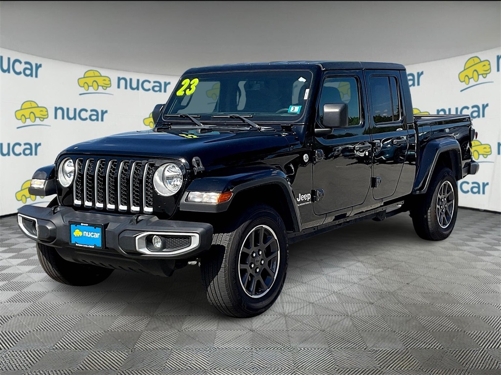 2023 Jeep Gladiator Overland photo 3