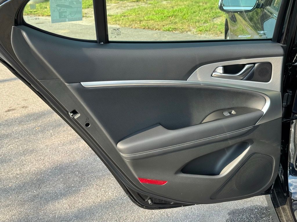 2026 Genesis G70 2.5T Prestige photo 18