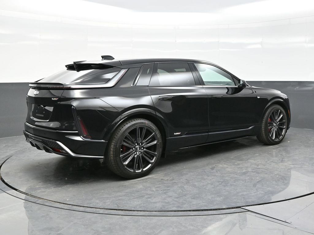 2026 Cadillac Lyriq photo 6