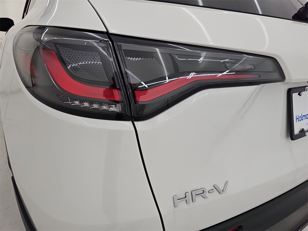 2026 Honda HR-V LX photo 36