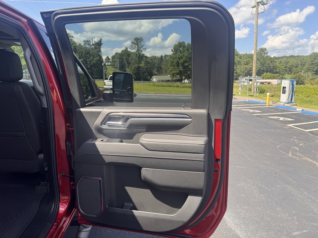 2025 Chevrolet Silverado 2500HD LTZ photo 24
