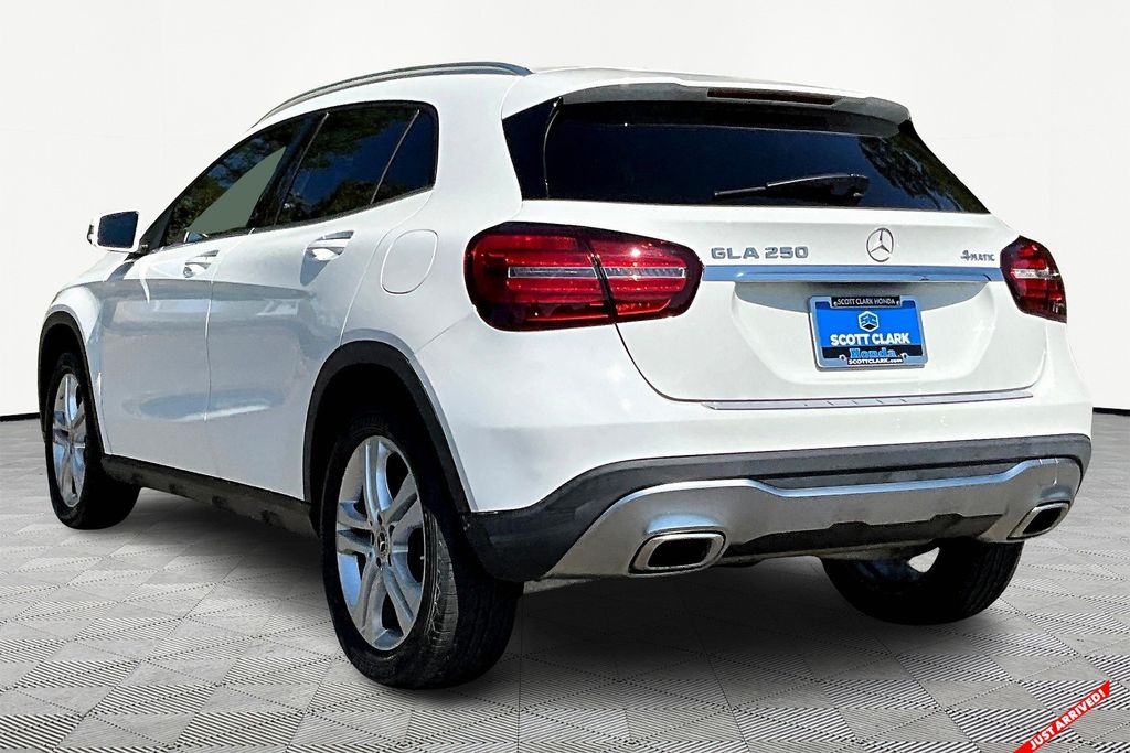 2019 Mercedes Benz GLA 250 4MATIC photo 2