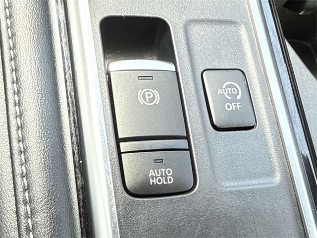 2023 Nissan Pathfinder SV photo 32
