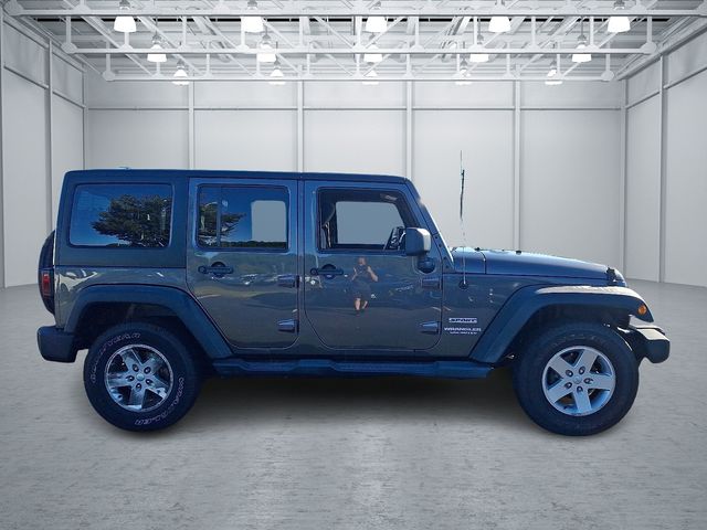 2017 Jeep Wrangler Unlimited Sport photo 4