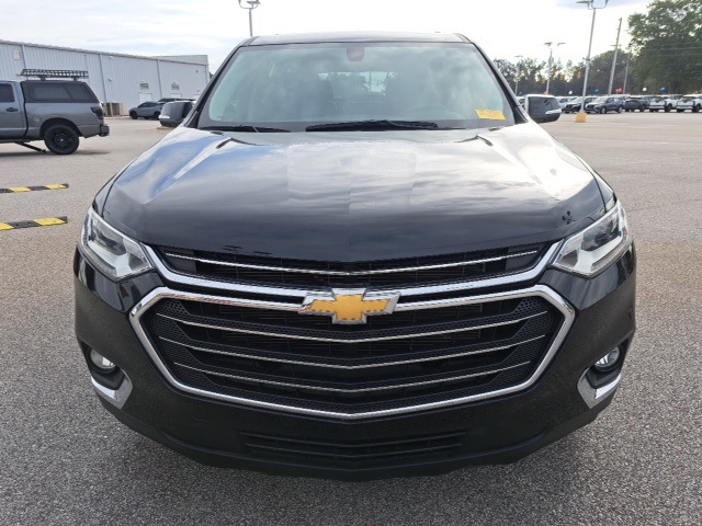 2021 Chevrolet Traverse Leather photo 2