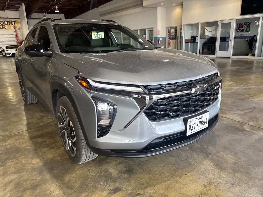 2025 Chevrolet Trax photo 18