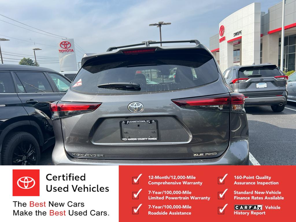 2024 Toyota Highlander XLE photo 3