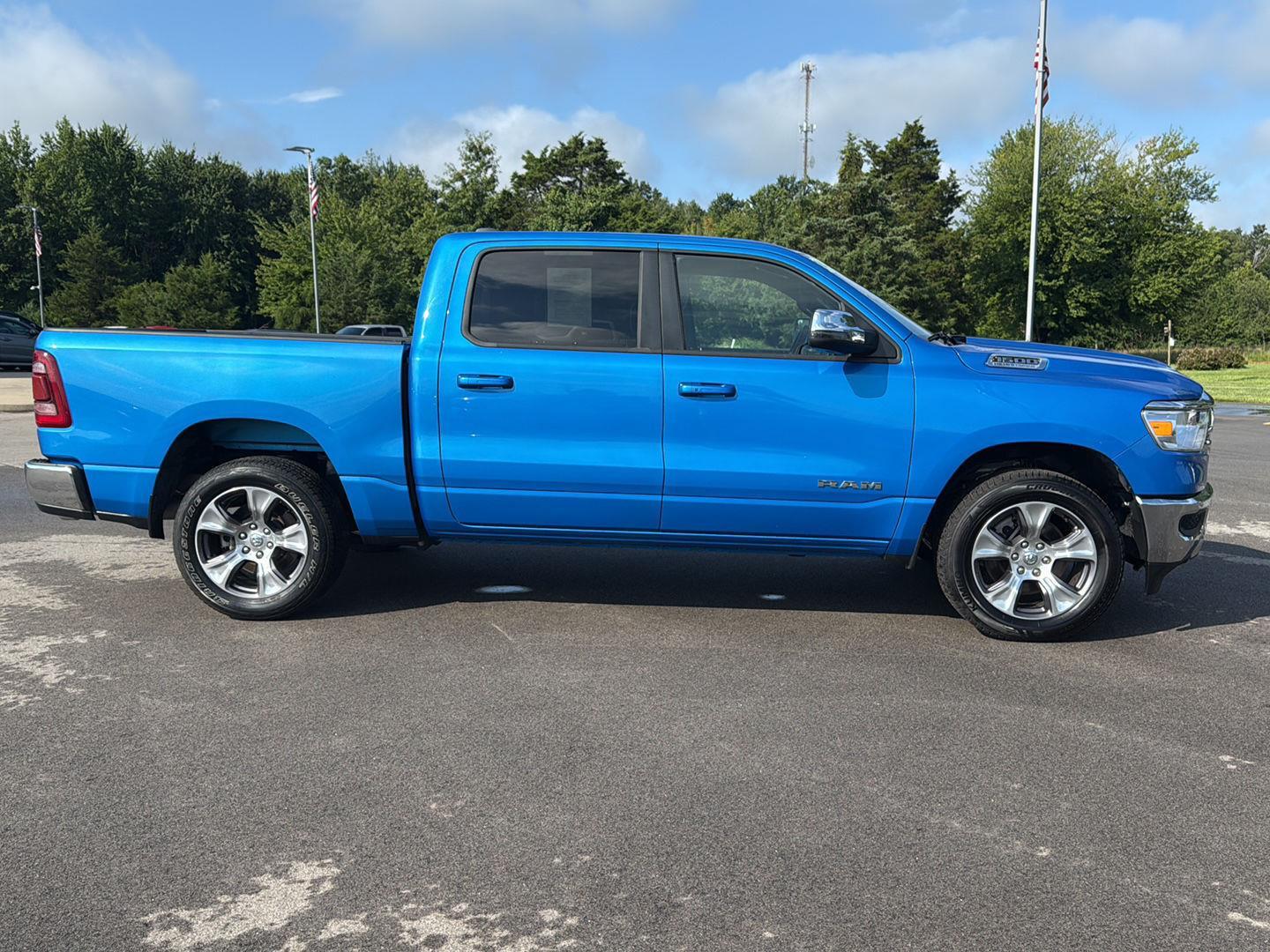 2024 Ram 1500 Laramie photo 2