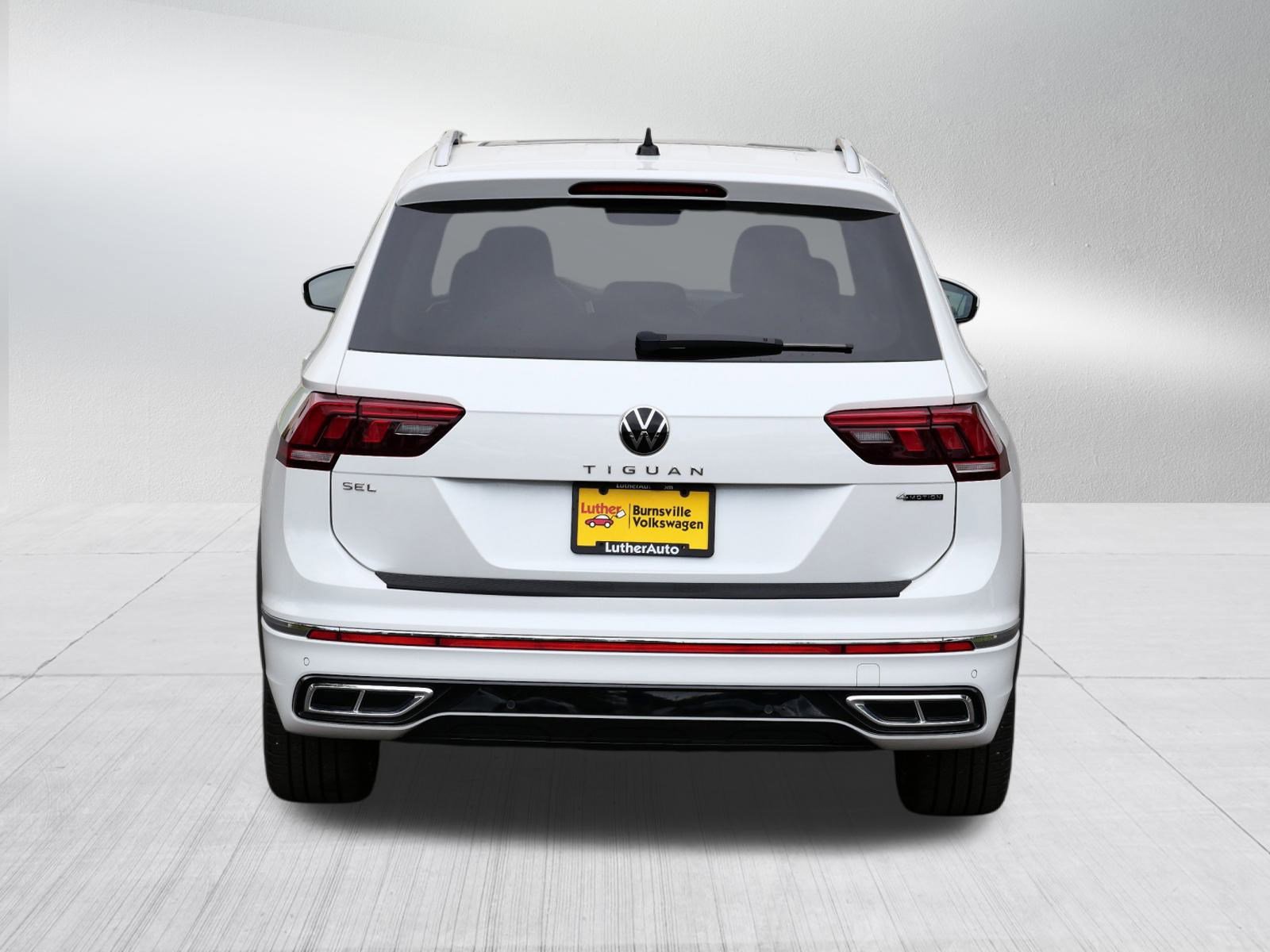 2023 Volkswagen Tiguan SEL R-Line Black photo 9