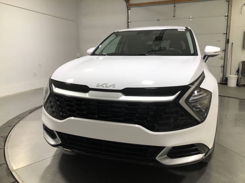 2023 Kia Sportage EX photo 2