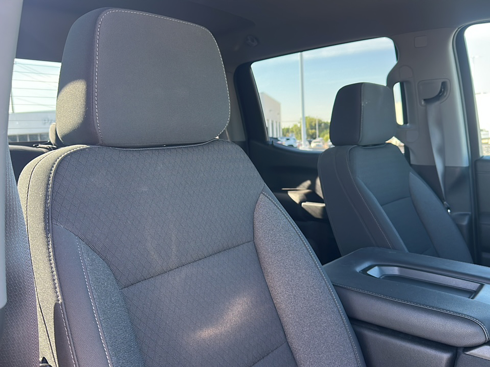 2021 Chevrolet Silverado 1500 LT photo 8