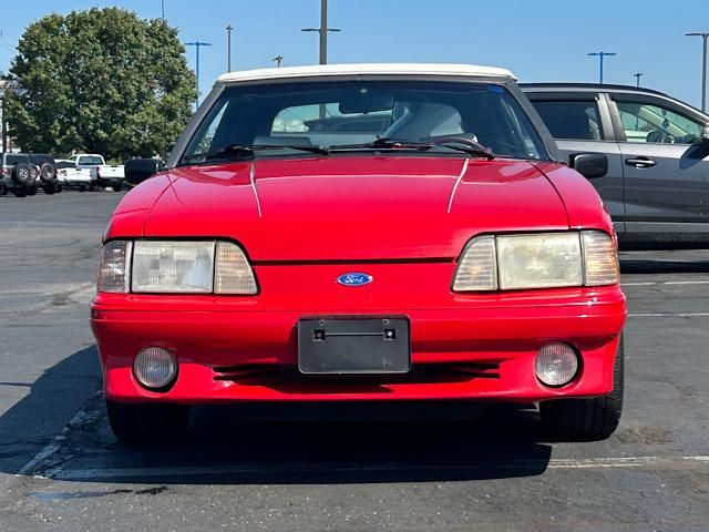 1992 Ford Mustang GT photo 16