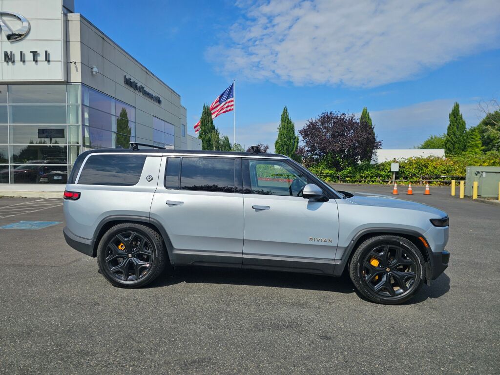 2023 Rivian R1S Adventure photo 7