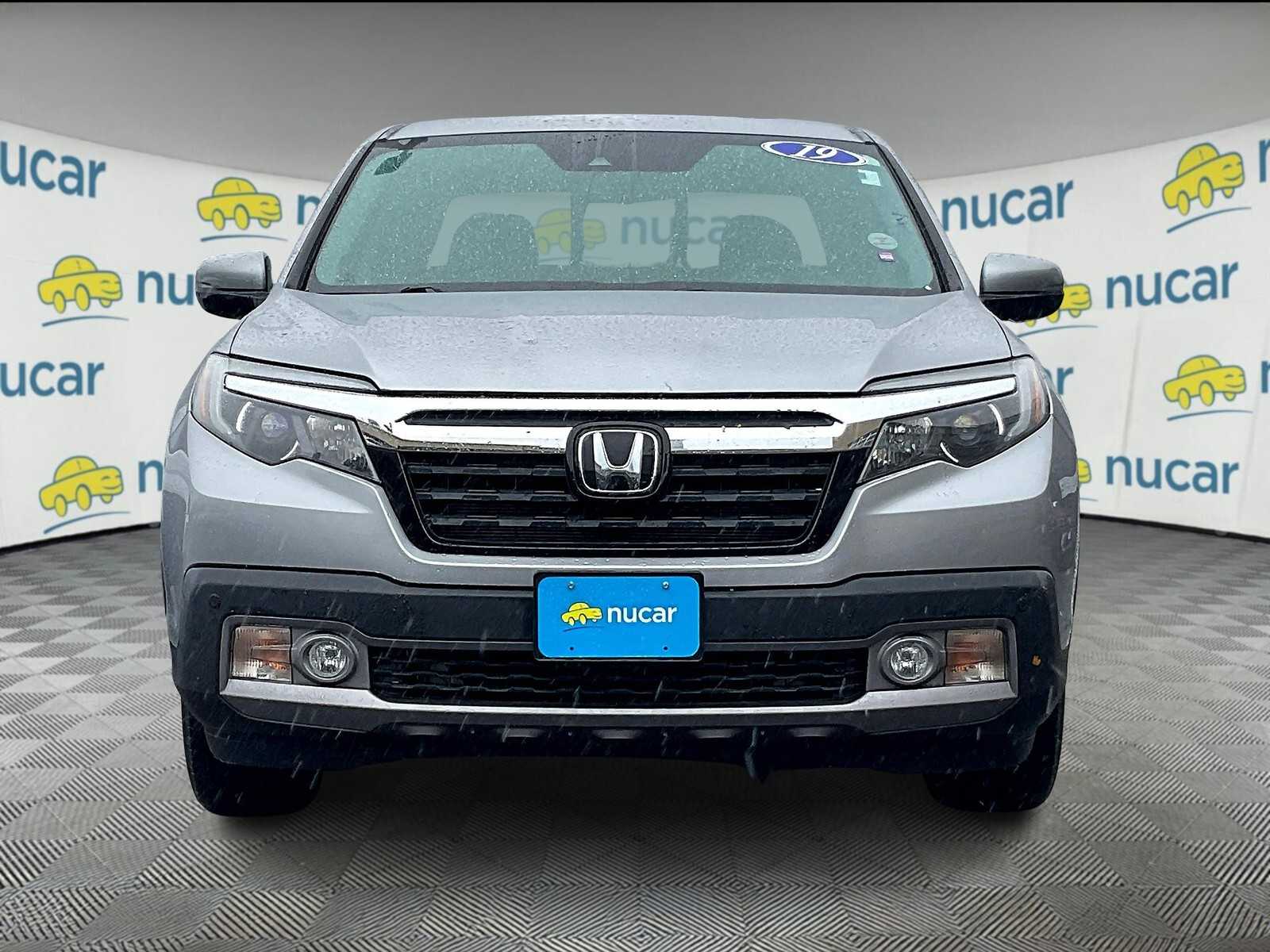2019 Honda Ridgeline RTL-E photo 2