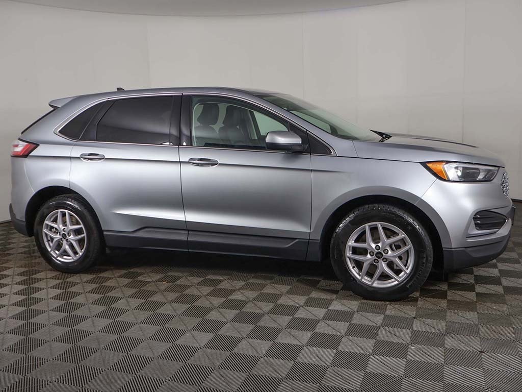 2024 Ford Edge SEL photo 15