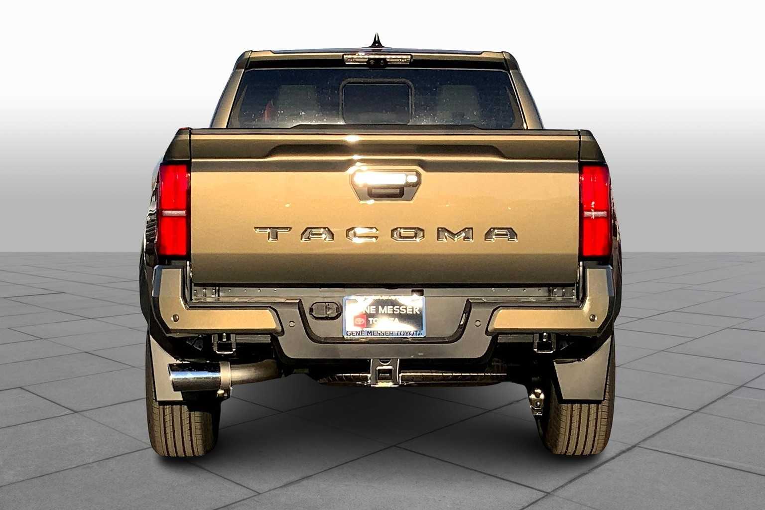 2025 Toyota Tacoma Limited photo 4