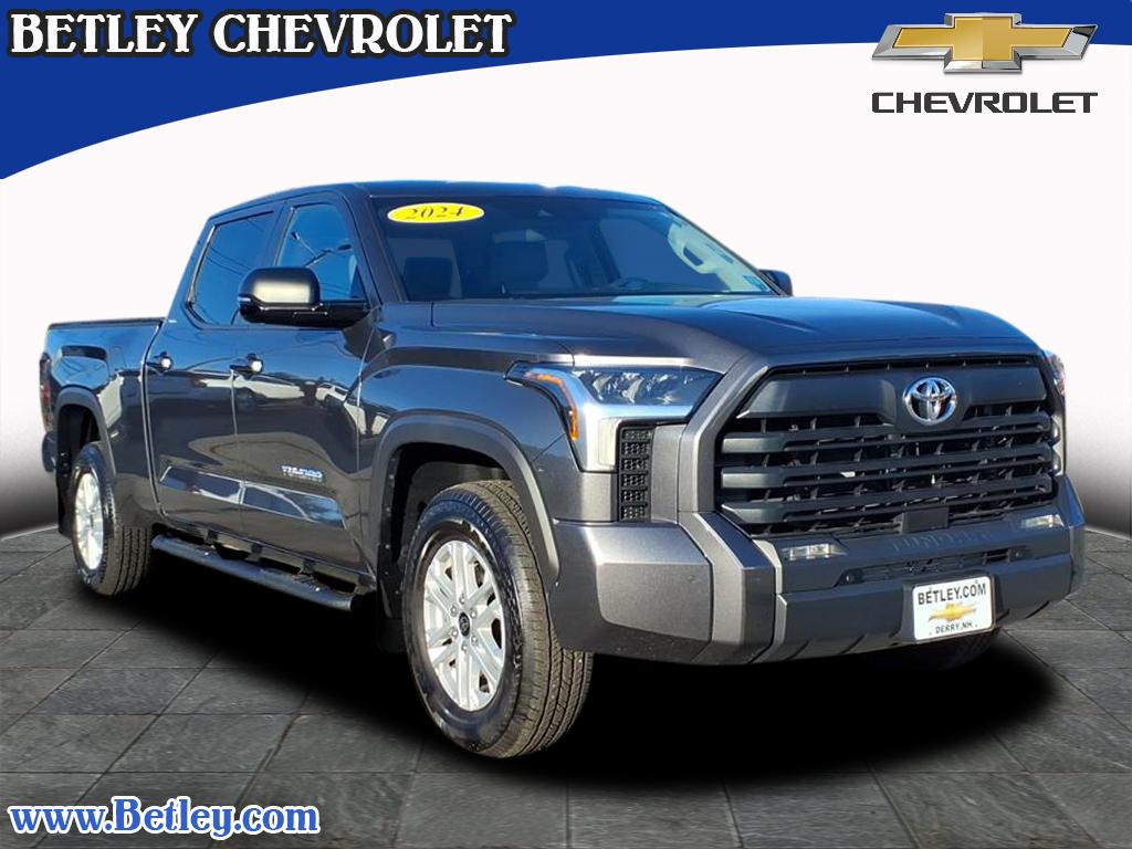 2024 Toyota Tundra SR5's photo