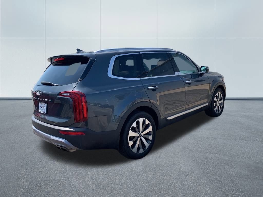 2022 Kia Telluride S photo 3