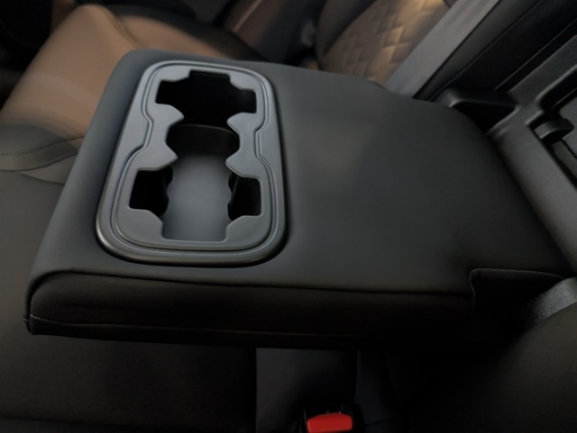 2026 Volvo XC60 B5 Plus photo 21