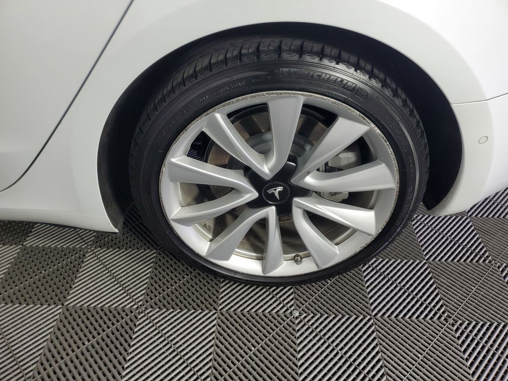 2018 Tesla Model 3 Long Range photo 24