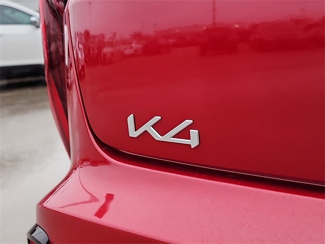 2025 Kia K4 GT-Line Turbo photo 5