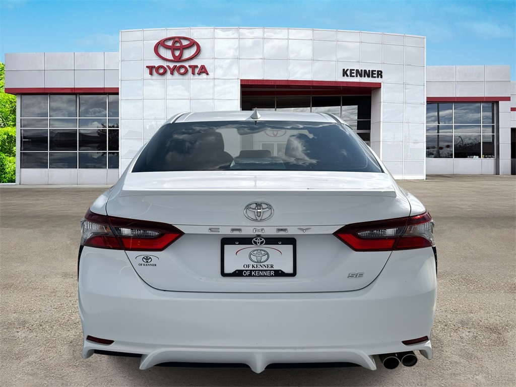 2023 Toyota Camry SE photo 4