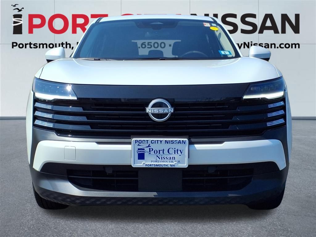2025 Nissan Kicks SV photo 13