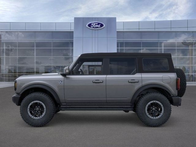 2024 Ford Bronco Outer Banks photo 3