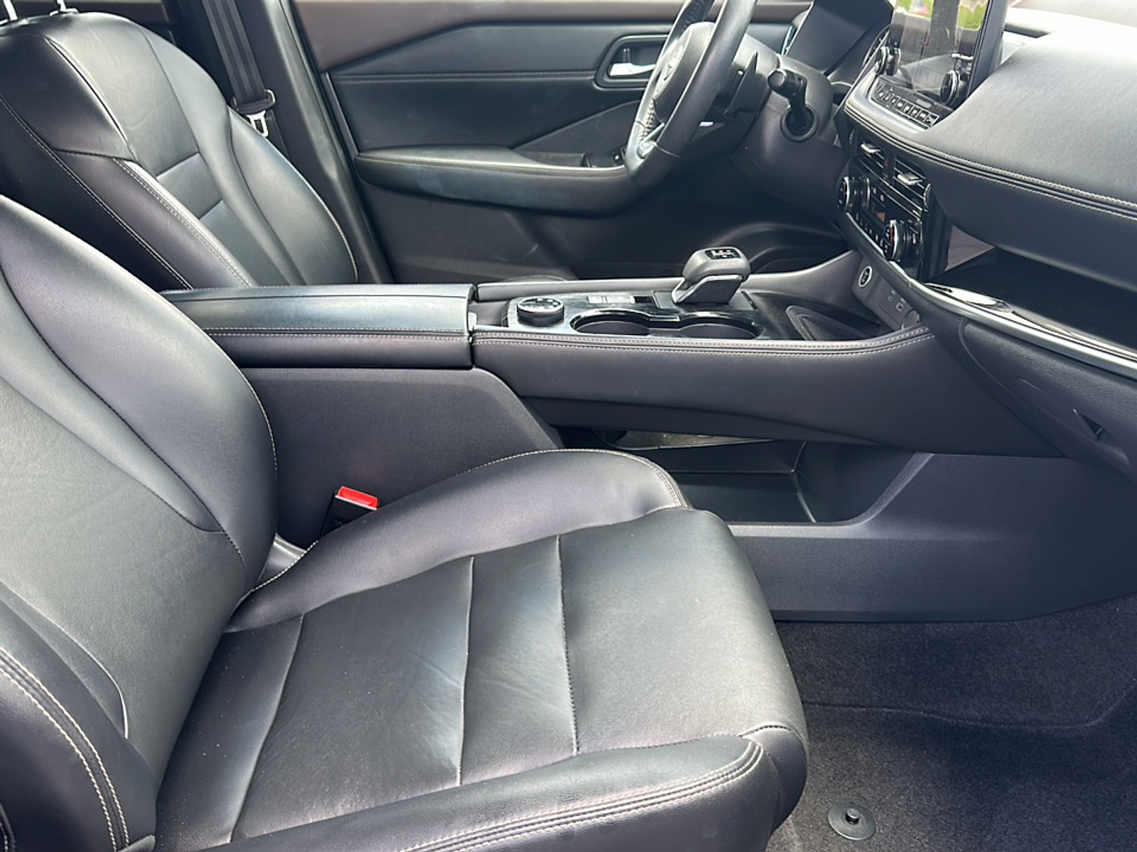 2023 Nissan Rogue SL AWD photo 10