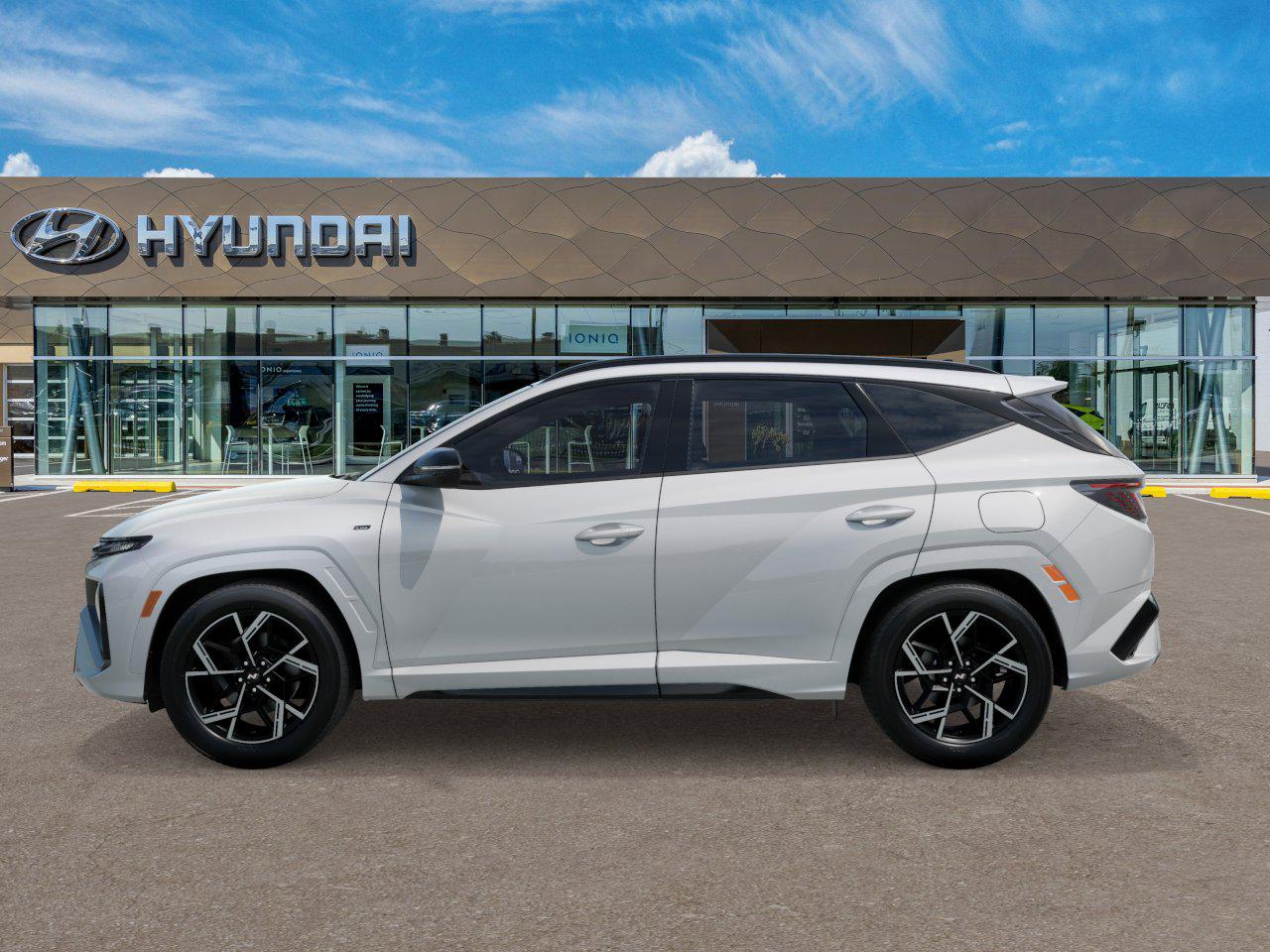 2025 Hyundai Tucson Hybrid N Line photo 3