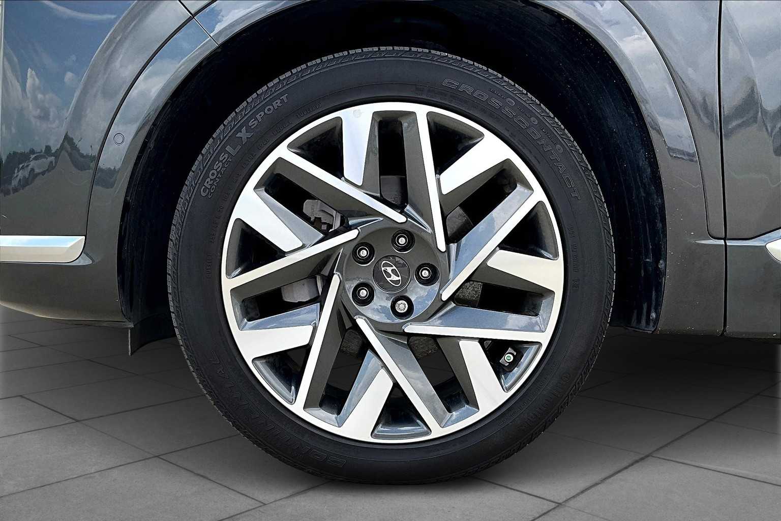 2022 Hyundai Santa Fe Calligraphy photo 8