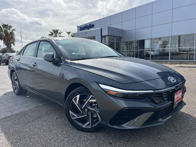 2025 Hyundai Elantra Limited's photo