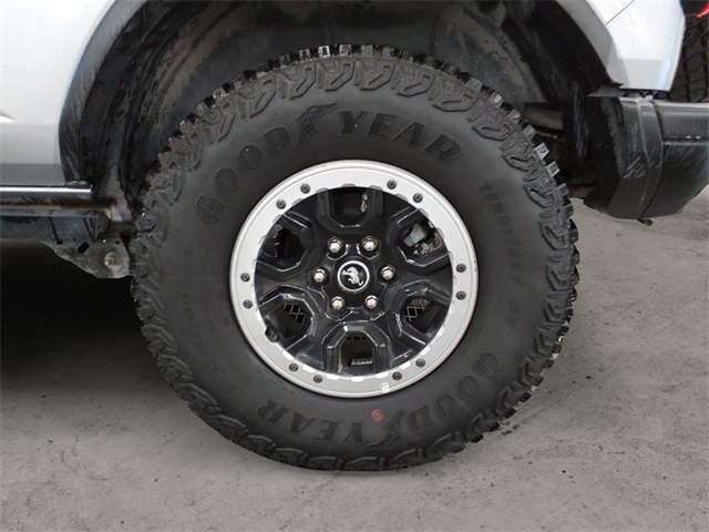 2024 Ford Bronco Badlands photo 14