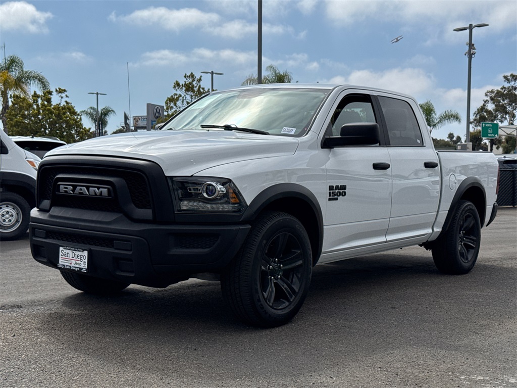 2024 Ram 1500 Classic Warlock photo 4
