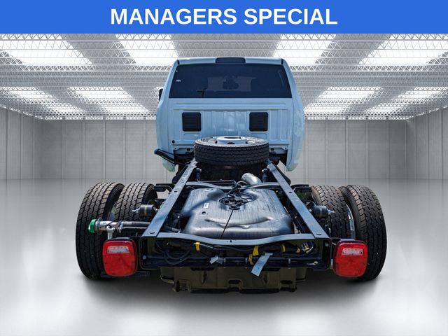 2024 Ram 4500 SLT photo 5